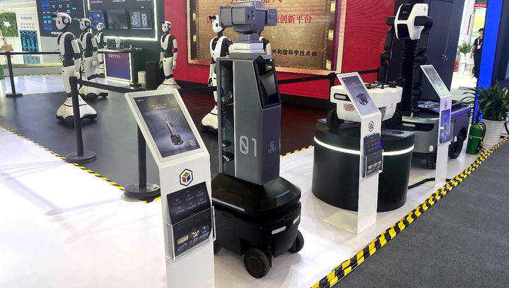 人形機器人金剛先鋒！達闥機器人閃耀2024世界人工智能大會(圖6)