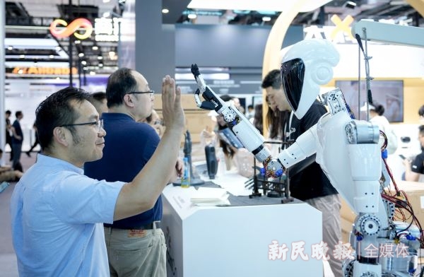 2024世界人工智能大會｜具身智能+人形機器人通用人工未來已來(圖2)