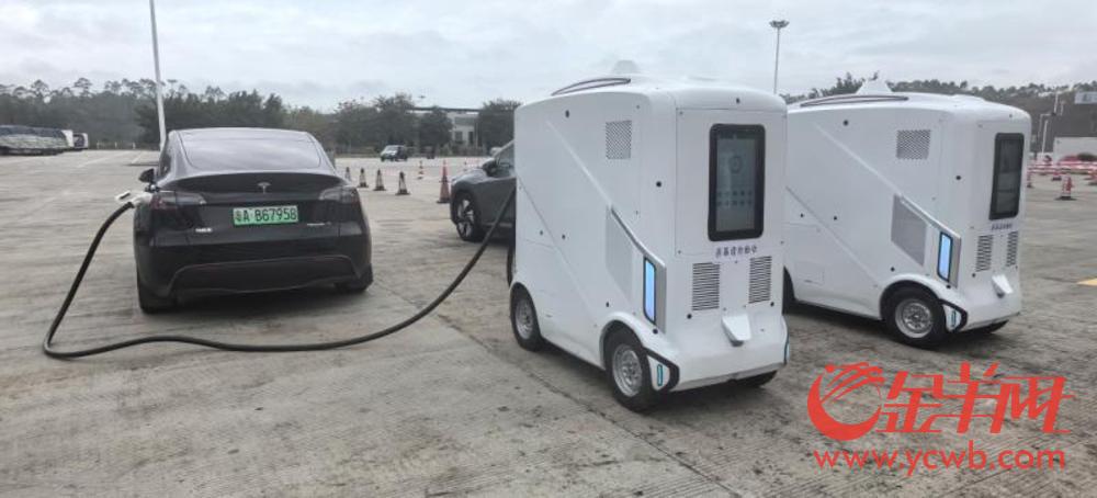移動充電機器人上崗！廣東新增378個充電車位服務春運(圖2)