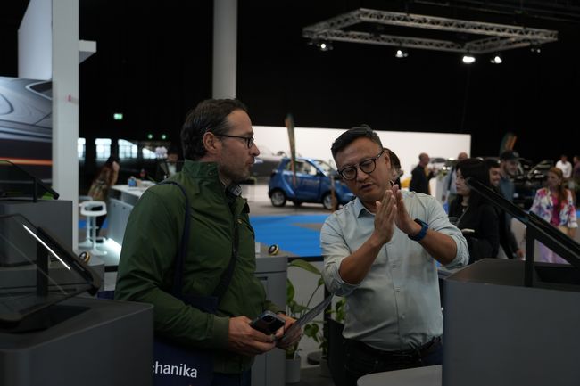 FUTURUS未來黑科技攜車載HUD創新產品亮相2024法蘭克福電動汽車博覽會(圖2)
