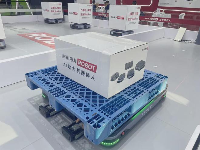 CeMAT2024邁睿機器人多款移動機器人與潛叉LF5全新登場(圖5)