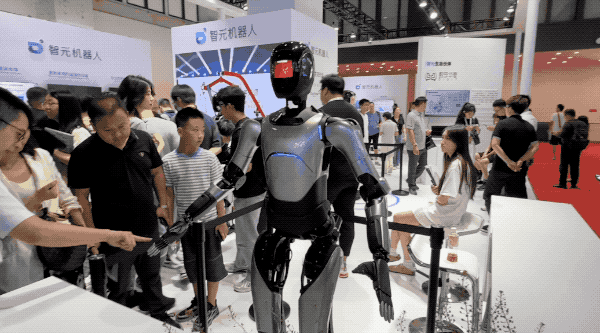 2024世界機(jī)器人大會(huì)熱門論壇探索具身智能技術(shù)落地之路(圖9)