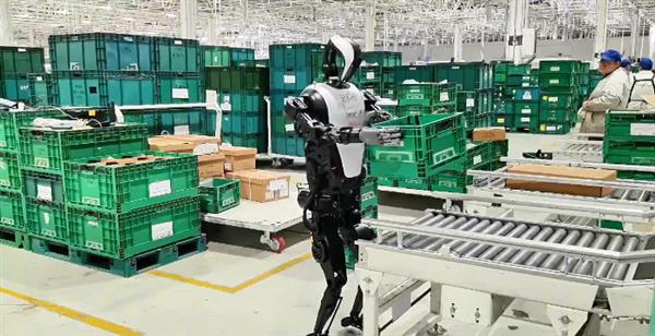 必一運動科技：深圳第一個交付100臺人形機器人的企業(yè)來自這個90后團隊(圖3)
